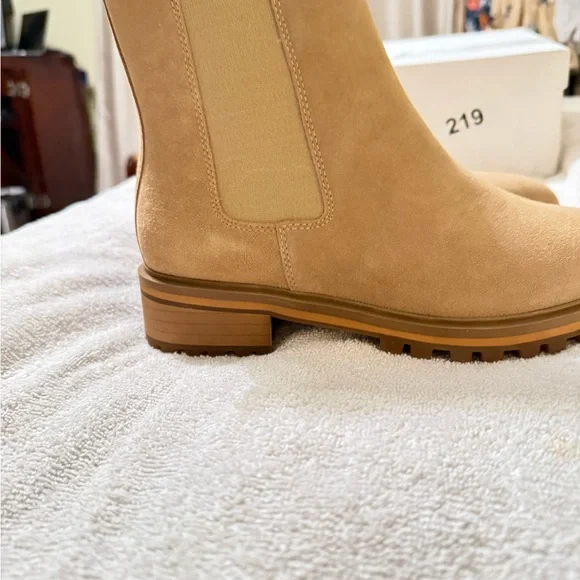 Quince Desert Suede Chelsea Ankle Boots - Picture 6 of 9